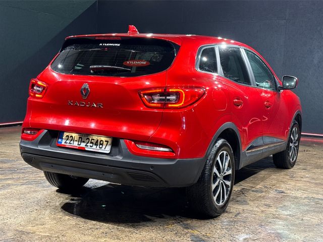 Image for 2022 Renault Kadjar EQUILIBRE TCE 140 - 17'' ALLOY WHEELS - PARKING SENSORS - PRIVACY GLASS - REVERSE CAMERA/360 PARKING RADAR