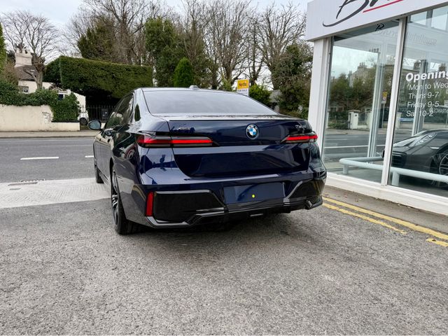 Image for 2023 BMW 7 Series *STUNNING COLOUR COMBO* 750E M-SPORT PRO X-DRIVE AUTO 4DR