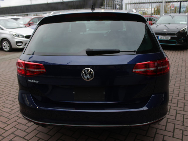 Image for 2018 Volkswagen Passat 