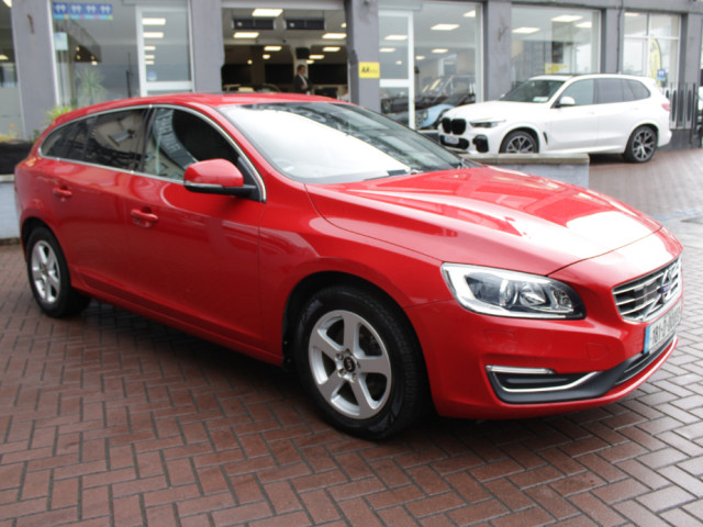 Image for 2018 Volvo V60 2.0D4 SE LUXURY DELUXE 5DR ESTATE AUTOMATIC // MINT CONDITION WITH ONLY 96, 000 KMS // BUY WITH CONFIDENCE AA AND SIMI APPROVED DEALER 2025 // FINANCE ARRANGED // ALL TRADE INS WELCOME // 