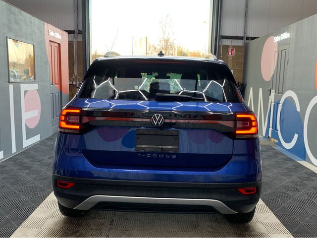 Image for 2022 Volkswagen T-Cross TSI ACTIVE AUTOMATIC / 32k KMs / Adaptive Cruise, Reverse Camera & More