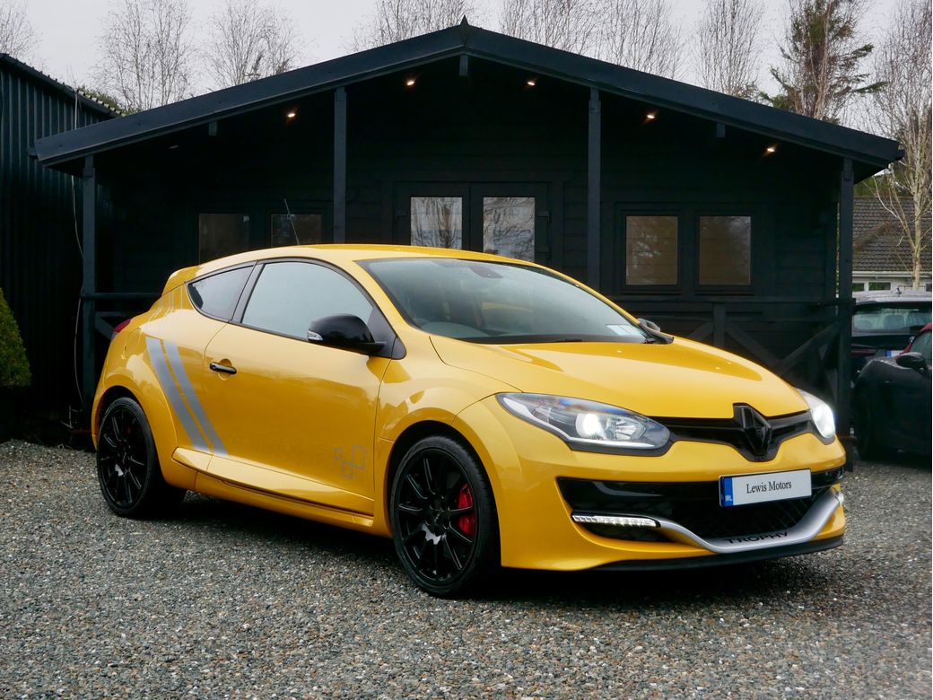 Image for 2015 Renault Megane RS 275 Trophy **DEPOSIT TAKEN** AKRAPOVIC EXHAUST, RS MODE, RECARO BUCKET SEATS, CARBON TRIM