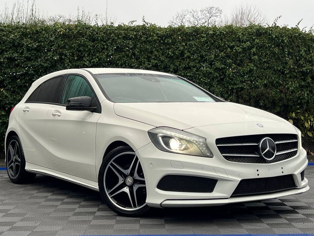 Image for 2015 Mercedes-Benz A Class A180 AMG-LINE 1.6 // SERVICE HISTORY // REVERSE CAMERA // DUAL ZONE CLIMATE CONTROL