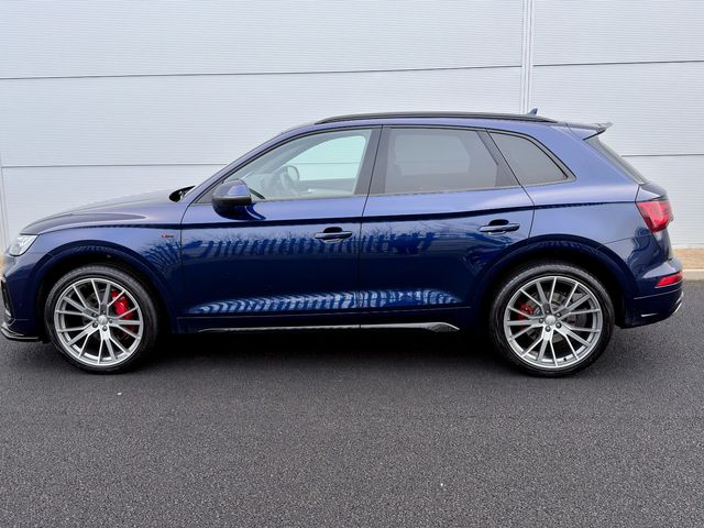 Image for 2021 Audi Q5 35 TDI S-T S Line Launch 5D