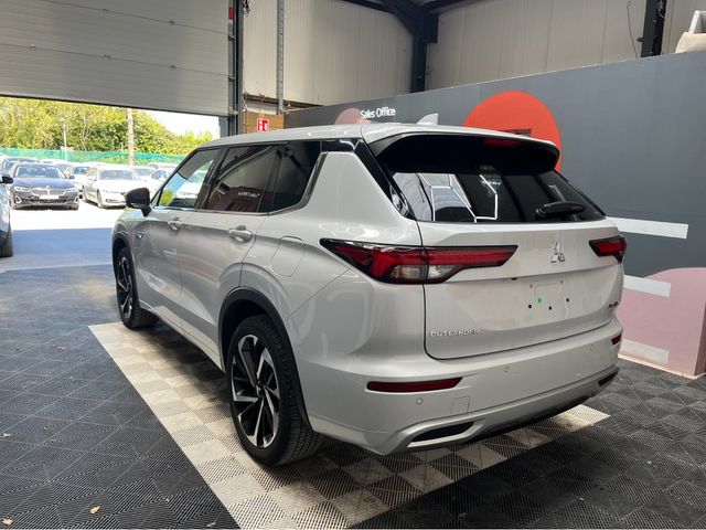 Image for 2023 Mitsubishi Outlander €40950 2023 MITSUBISHI OUTLANDER P 4WD PHEV 2.4 7 SEATER AUTOMATIC / CRUISE CONTROL / 360° CAMERA / ELECTRIC MEMORY & HEATED SEATS / PADDLE SHIFTERS / 7 SEATS OPTION AND MORE