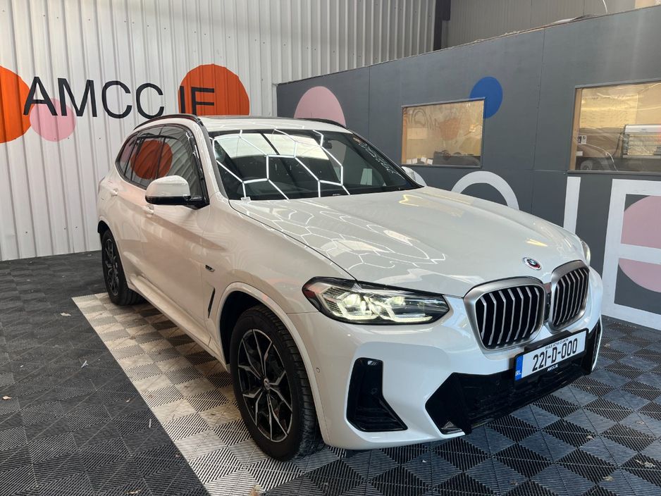 Image for 2022 BMW X3 2022 BMW X3 XDRIVE30E 2.0 AUTOMATIC / CRUISE CONTROL / PARKING CAMERA / ELECTRIC MEMORY & HEATED SEATS / AMBIENT LIGHTS / PANORAMIC SUNROOF AND MORE
