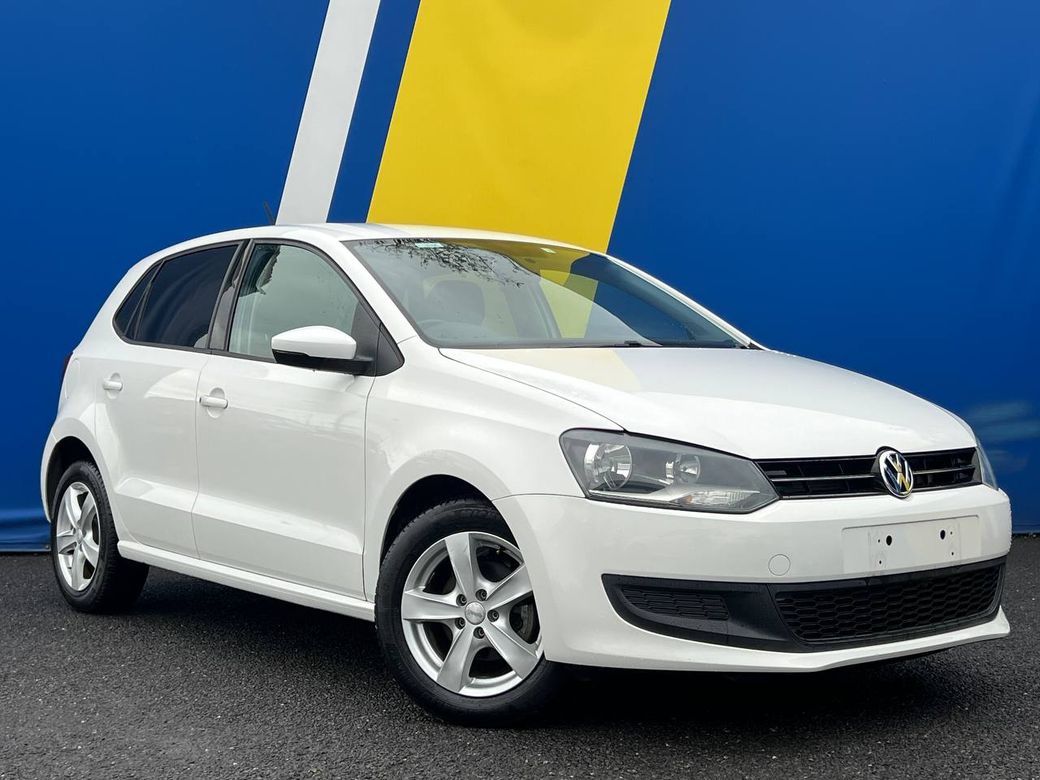 Image for 2014 Volkswagen Polo COMFORTLINE 1.2 TSI // FULL SERVICE HISTORY // 15" ALLOYS // REVERSE CAMERA // AIR CONDITIONING 