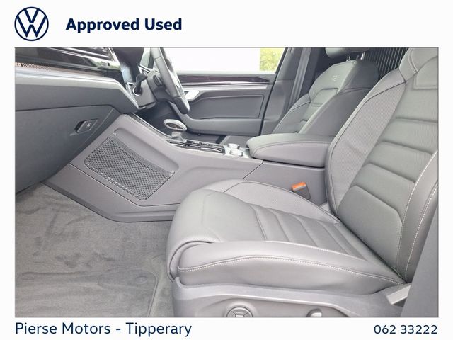 Image for 2025 Volkswagen Touareg 3.0TDI 231HP R LINE 4M DSG