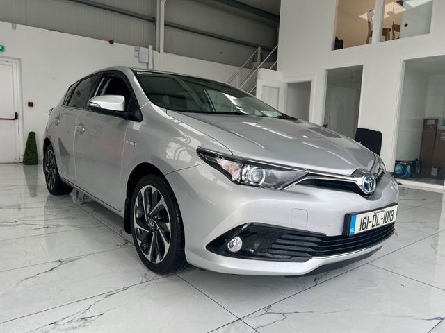 Image for 2016 Toyota Auris Hybrid Sol