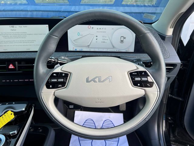 Image for 2022 Kia EV6 EARTH AUTO // LEATHER POWERED HEATED SEATS // VIRTUAL COCKPIT // APPLE CARPLAY/ANDROID AUTO