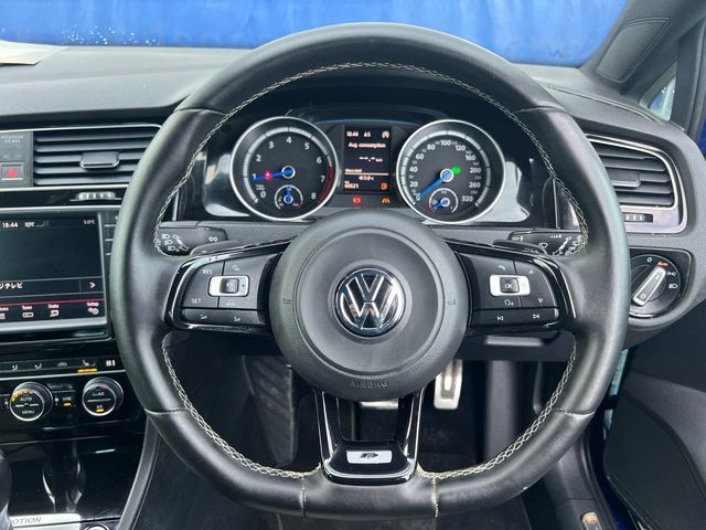 Image for 2015 Volkswagen Golf R VARIANT 2.0 TSI 4MOTION AUTO // LAUNCH EDITION 1/100 // LEATHER HEATED SEATS // RACE MODE & LAP TIMER // ADAPTIVE CRUISE CONTROL