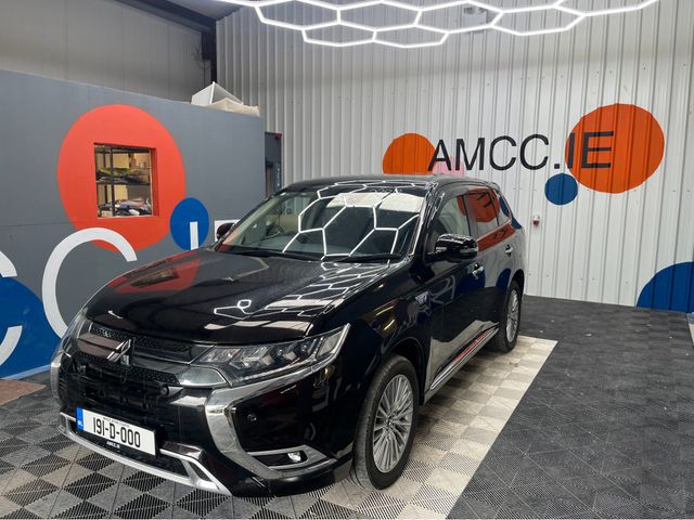 Image for 2019 Mitsubishi Outlander €18950 2019 MITSUBISHI OUTLANDER G PLUS 2.4 AUTOMATIC / CRUISE CONTROL / 360° CAMERA / ELECTRIC MEMORY & HEATED SEATS / PADDLE SHIFTERS / HEATED STEERING WHEEL AND MORE