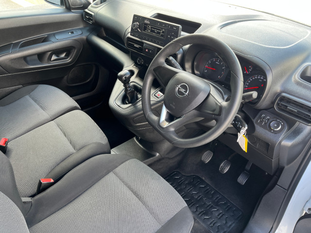 Image for 2022 Opel Combo 1.5D 100BHP 6sp 5D*QUALITY ASSURED USED CARS*SIMI APPROVED*GREAT RATE FINANCE AVAILABLE*WELCOME TO DAVID QUIGLEY AUTOS*