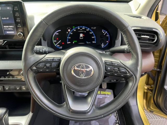 Image for 2021 Toyota Yaris Cross Z-SPEC 1.5 HYBRID AUTO // HALF LEATHER INTERIOR // DIAMOND CUT ALLOYS // ADAPTIVE CRUISE CONTROL