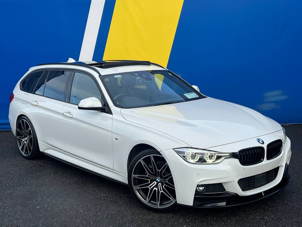 Image for 2018 BMW 3 Series 320d M-SPORT COMPETITION TOURING // OPENING PAN ROOF // NEW 20" M3 COMP ALLOYS // SUEDE M-SPORT INTERIOR