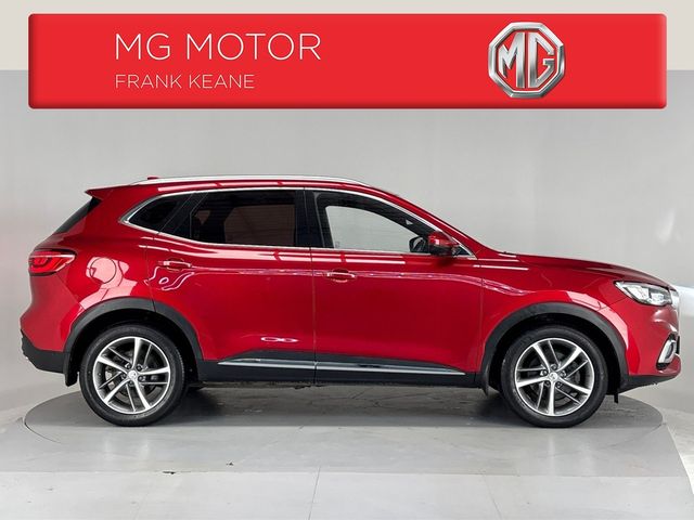 Image for 2022 MG HS HSE PHEV - EXCLUSIVE**PANORAMIC ROOF**HALF RED LEATHER HEATED SEATS**DUAL CLIMATE**AMBIENT LIGHTING**DIGITAL DASH**TOUCHSCREEN MEDIA**APPLE CAR PLAY**MULTIFUNCTIONAL STEERING WHEEL**REVERSE CAMERA**