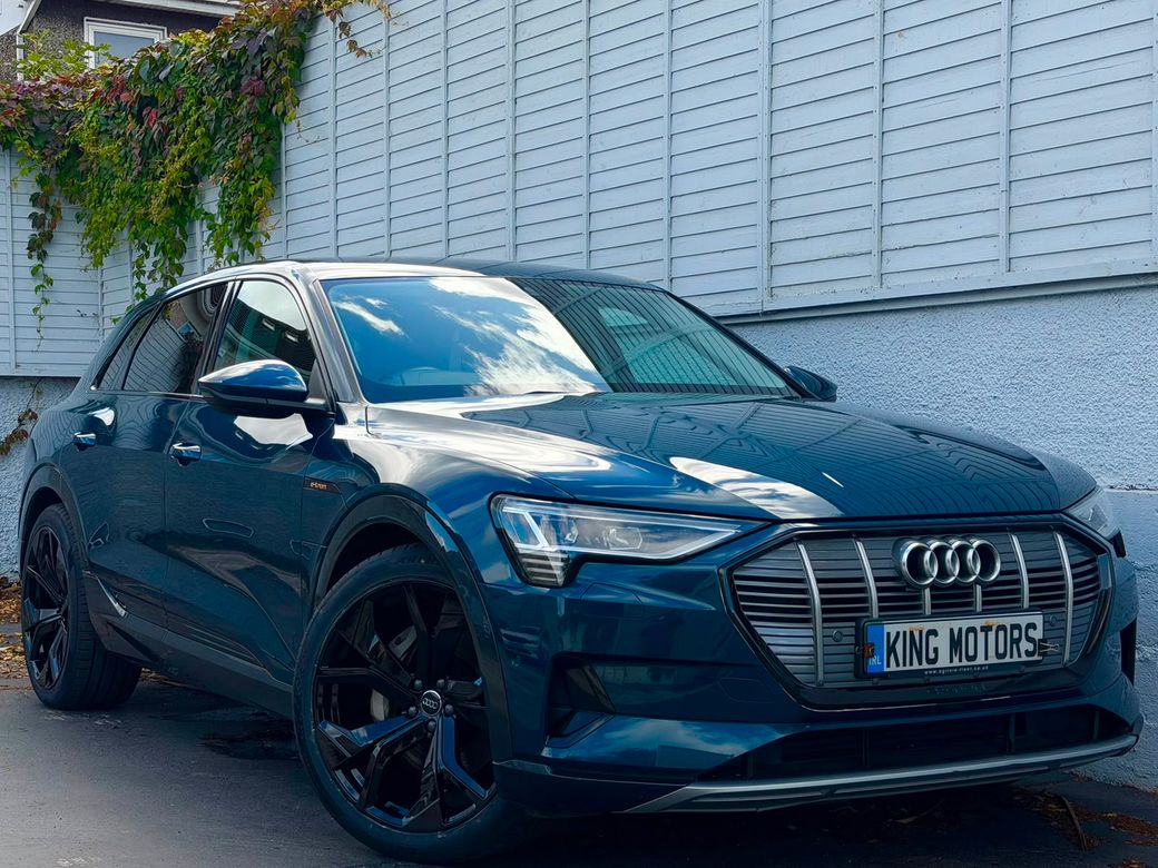 Image for 2022 Audi e-tron TECHNIK 50 QUATTRO / 96% BATTERY SOH / 20" UPGRADED ALLOYS / ONE OWNER / FULL HISTORY / *FINANCE PACKAGES AVAILABLE*