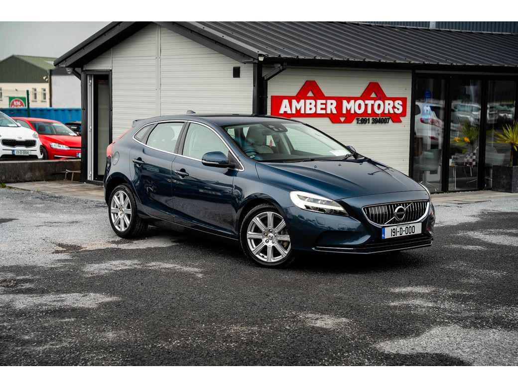 Image for 2019 Volvo V40 