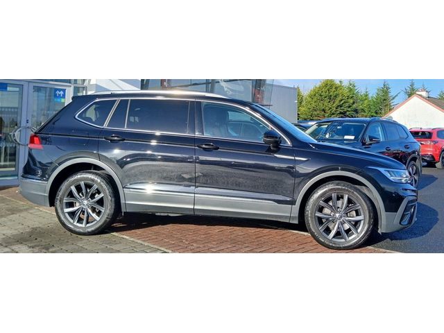 Image for 2024 Volkswagen Tiguan Allspace Life 2.0 TDI 150 BHP **LEATHER INTERIOR, REAR VIEW CAMERA, WINTER PACK, APP CONNECT**