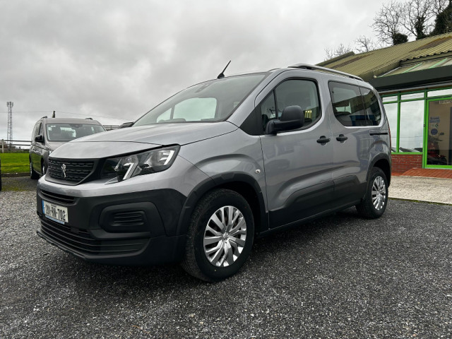 Image for 2020 Peugeot Rifter Wheelchair Accessible 