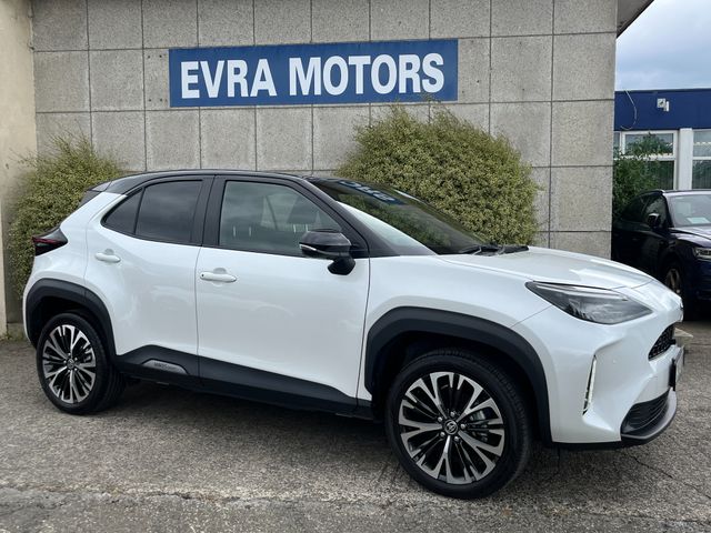 Image for 2023 Toyota Yaris Cross Z HYBRID AUTOMATIC 1.5 PETROL //LOW MILES//HIGH SPEC//HALF LEATHER HEATED SEATS//360 PARKING CAMERAS//HEATED STEERING WHEEL//KEYLESS ENTRY//