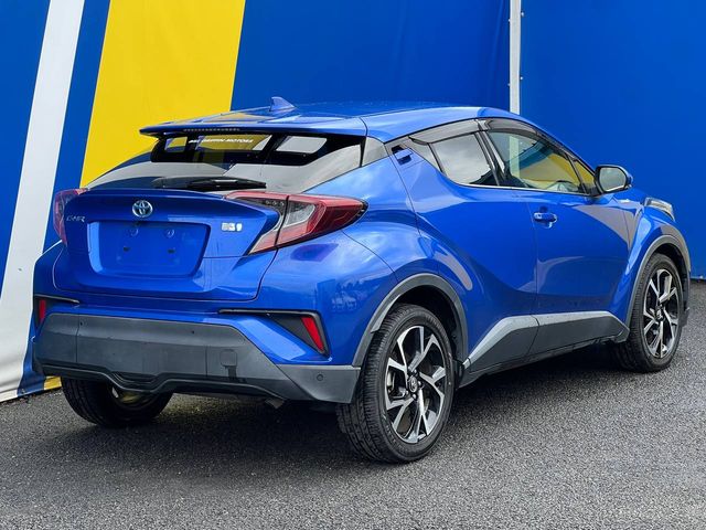 Image for 2018 Toyota C-HR 1.8 HYBRID // 18" DIAMOND CUT ALLOYS // PARKING SENSORS // ADAPTIVE CRUISE CONTROL