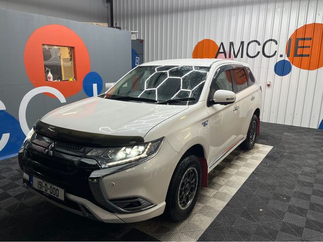 Image for 2019 Mitsubishi Outlander €18950! 2019 MITSUBISHI OUTLANDER PHEV G 2.4 AUTOMATIC / CRUISE CONTROL / 360° PARKING CAMERA / PADDLE SHIFTER / ELECTRIC HEATED SEATS / HEATED STEERING WHEEL