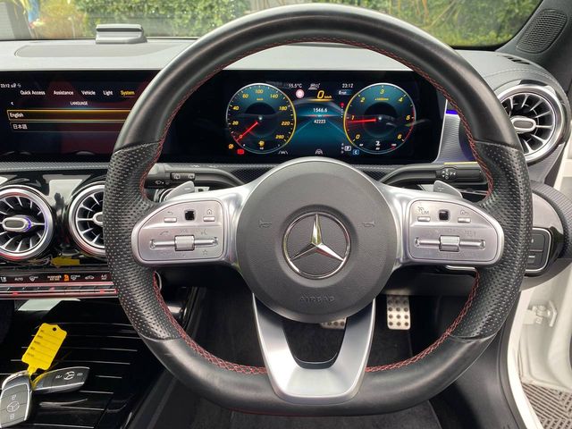Image for 2019 Mercedes-Benz A Class A200d AMG-LINE PREMIUM PLUS ** HUGE SPEC ** // OPENING PAN ROOF // VIRTUAL COCKPIT // AMBIENT LIGHTING