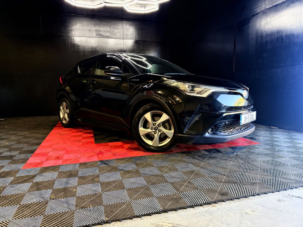 Image for 2018 Toyota C-HR Hybrid luxury