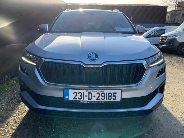 Image for 2023 Skoda Karoq 2.0 TDI 115 BHP AMBITION 5DR // ONE OWNER // GREAT CONDITION // FULL SERVICE HISTORY // CRUISE, PARKING SENSORS AND BLUETOOTH // 