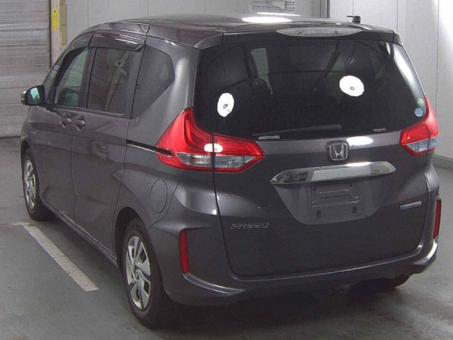 Image for 2016 Honda Freed 1.5 Petrol Hybrid Auto