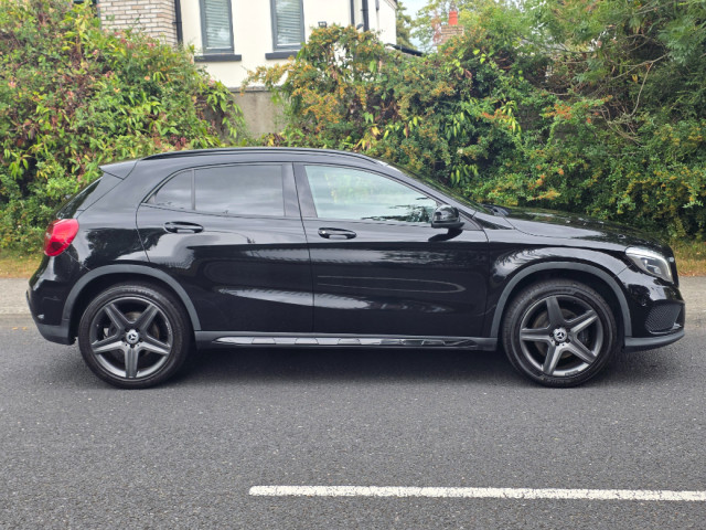 Image for 2015 Mercedes-Benz GLA Class 220 D 4matic AMG Line Prem +