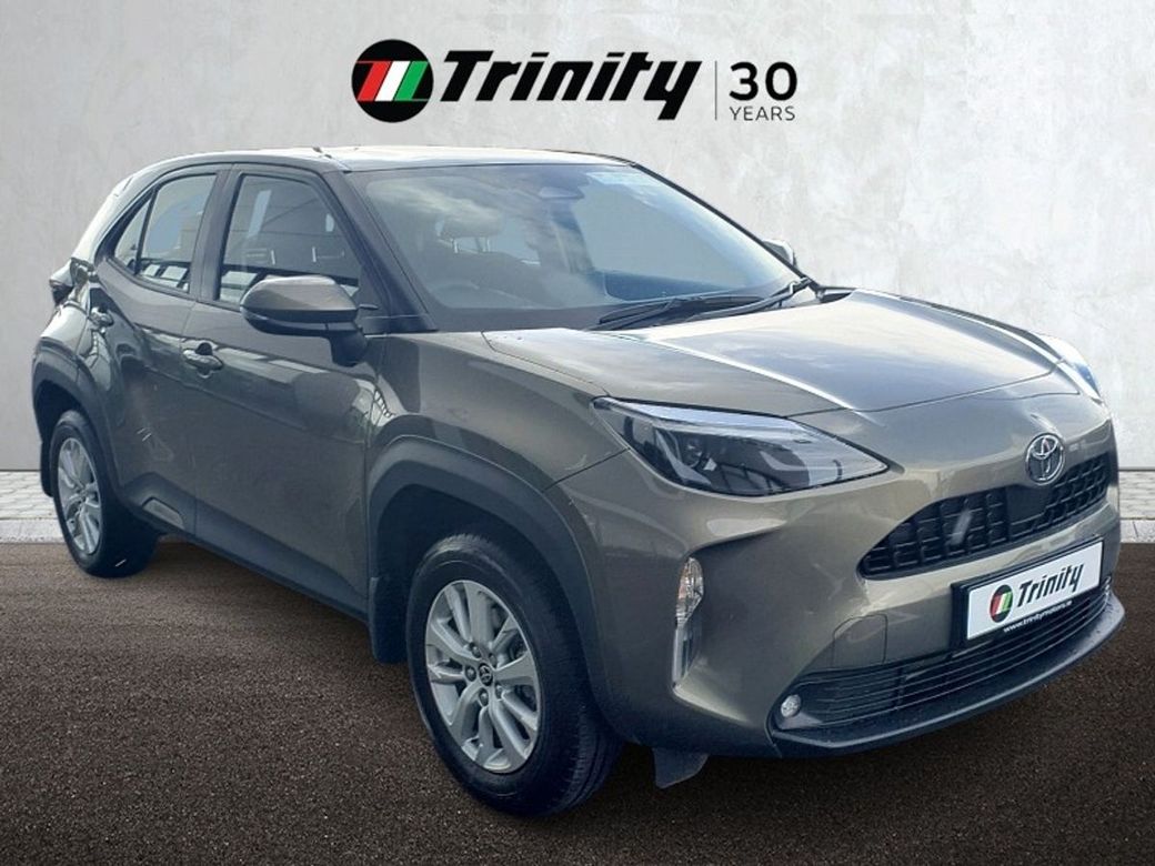 Image for 2025 Toyota Yaris Cross LUNA ** 1.5 HYBRID AUTO ** APP CONNECT ** TRINITY MOTORS