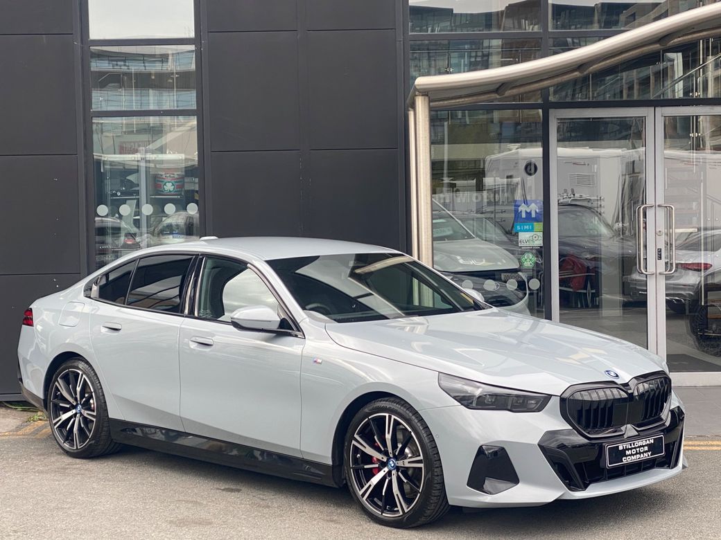 Image for 2025 BMW 5 Series 530e M-Sport Pro Auto (PHEV)
