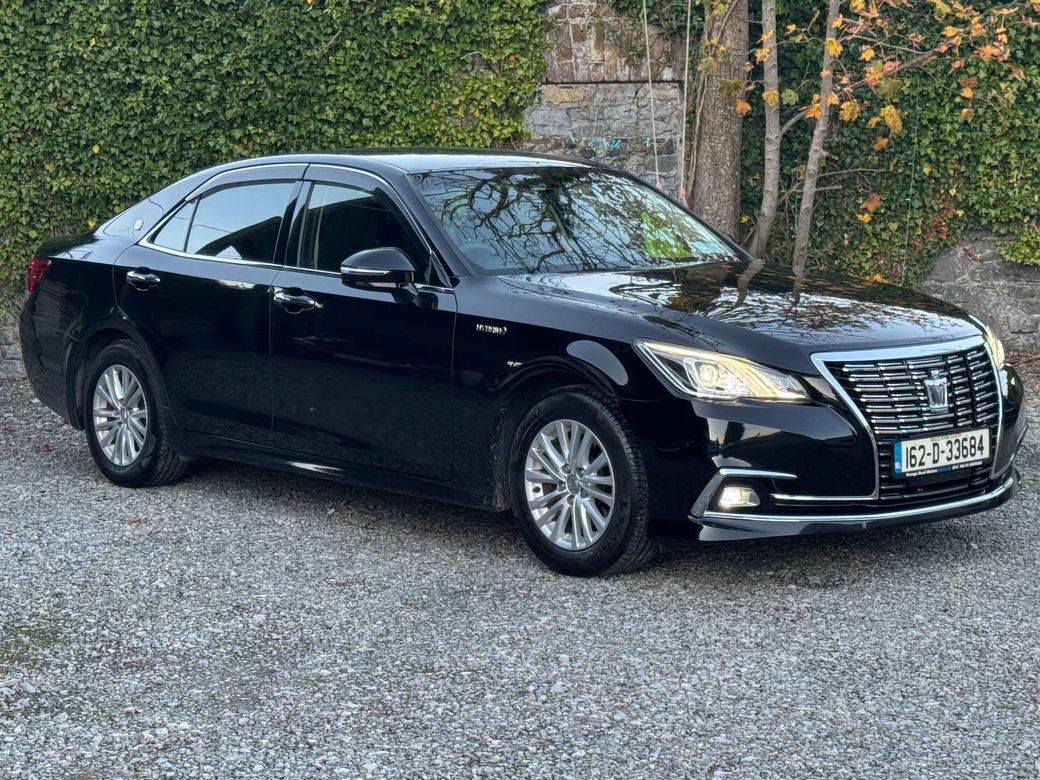 Image for 2016 Toyota Crown 2.5 Hybrid
