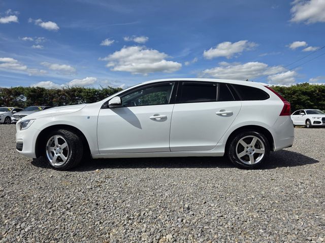 Image for 2017 Volvo V60 D4 Dynamic-ED