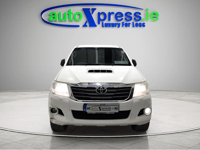 Image for 2016 Toyota Hilux 2.5 D4D Icon D/C 4WD Reversing camera