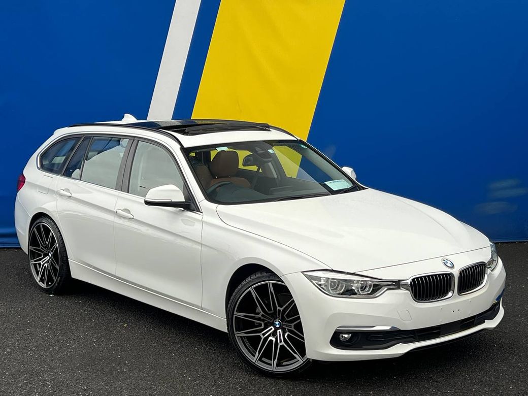 Image for 2016 BMW 3 Series 320d LUXURY LINE TOURING AUTO ** HIGH SPEC ** // OPENING PAN ROOF // ADAPTIVE CRUISE CONTROL // NEW 20" M3 COMP ALLOYS