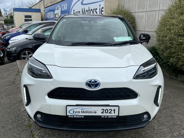 Image for 2021 Toyota Yaris Cross Z HYBRID AUTOMATIC 1.5 PETROL //HIGH SPEC//LOW MILES//HEAD UP DISPLAY//HALF LEATHER HEATED SEATS//KEYLESS ENTRY//ADAPTIVE CRUISE CONTROL//