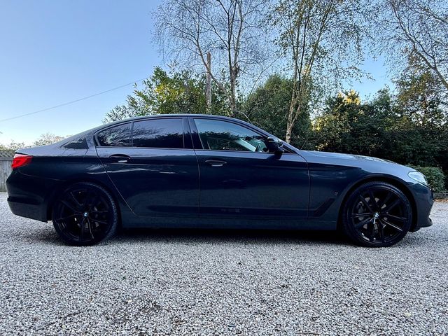 Image for 2019 BMW 5 Series 530E 