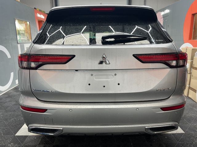 Image for 2022 Mitsubishi Outlander 2022 MITSUBISHI OUTLANDER PHEV P 2.4 AUTOMATIC / CRUISE CONTROL / 360 CAMERA / ELECTRIC MEMORY & HEATED SEATS / PADDLE SHIFTERS / 7 SEATS OPTION / HEATED STEERING WHEEL AND MORE