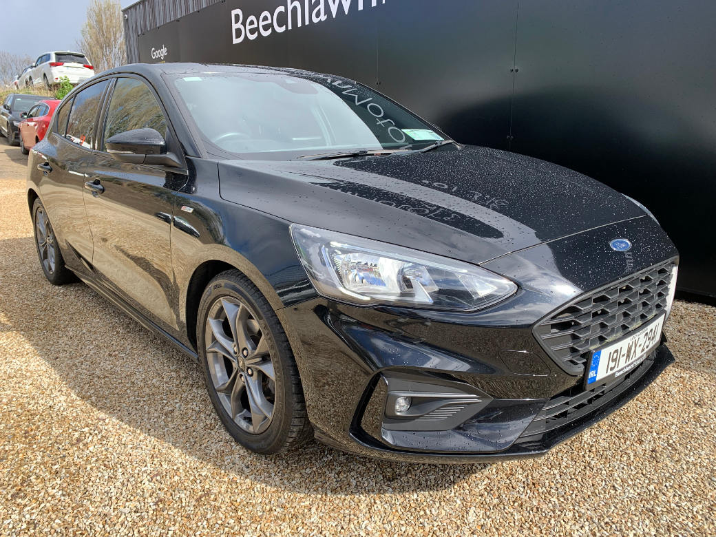 Image for 2019 Ford Focus 1.5 TDCI 120 PS 6SP ST-LINE 5DR // 03/27 NCT // GREAT DOCUMENTED SERVICE HISTORY // CRUISE, BLUETOOTH AND AIR CON // 