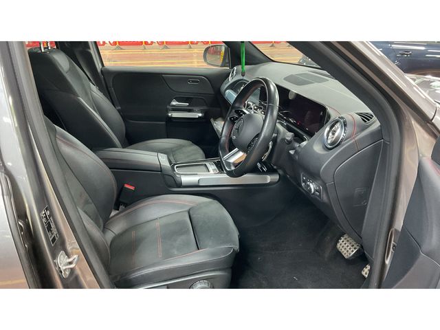 Image for 2024 Mercedes-Benz EQB 250+ AMG LINE EXECUTIVE (70.5KWH BATTERY / 7 SEATER) AUTOMATIC **ONE OWNER / APPLE CARPLAY / BLIND SPOT ASSIST / CRUISE CONTROL / ELECTRIC BOOTLID / HEATED FRONT SEATS / SAT NAV / REVERSE CAMERA**