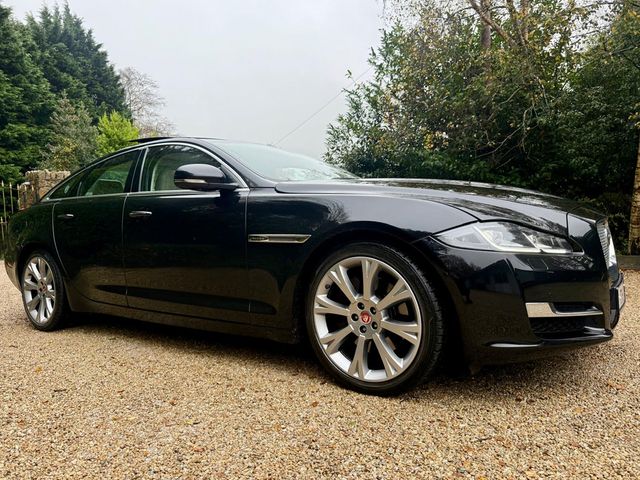 Image for 2017 Jaguar XJ 3.0 D PORTFOLIO 
