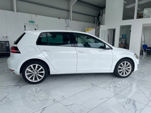 Image for 2017 Volkswagen Golf 1.2TSI 5DR 110HP Trendline