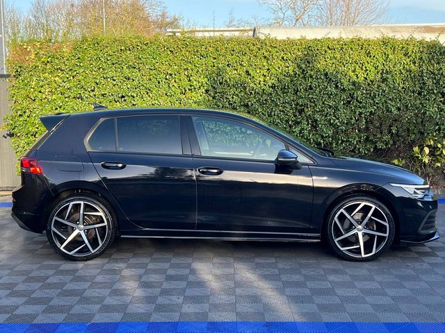 Image for 2021 Volkswagen Golf R PERFORMANCE PACK 2.0 TDI // VOLKSWAGEN SERVICE HISTORY // NEW 19" ALLOYS // APPLE CARPLAY/ANDROID AUTO