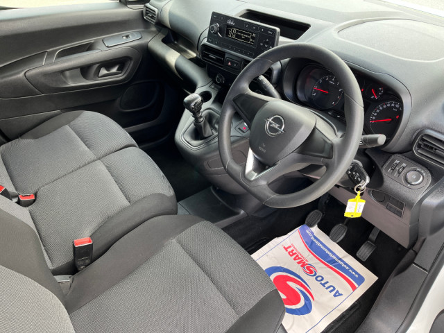 Image for 2022 Opel Combo 1.5 100BHP 6sp 5D*QUALITY ASSURED USED CARS*SIMI APPROVED*GREAT RATE FINANCE AVAILABLE*WELCOME TO DAVID QUIGLEY AUTOS*