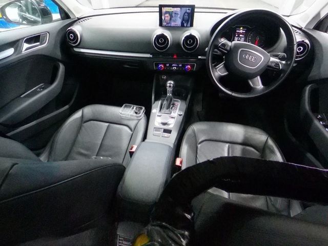 Image for 2016 Audi A3 1.4 TFSI - FULL BLACK LEATHER UPHOLSTERY - FACTORY ALLOYS - REVERSE CAMERA - ADAPTIVE CRUISE CONTROL