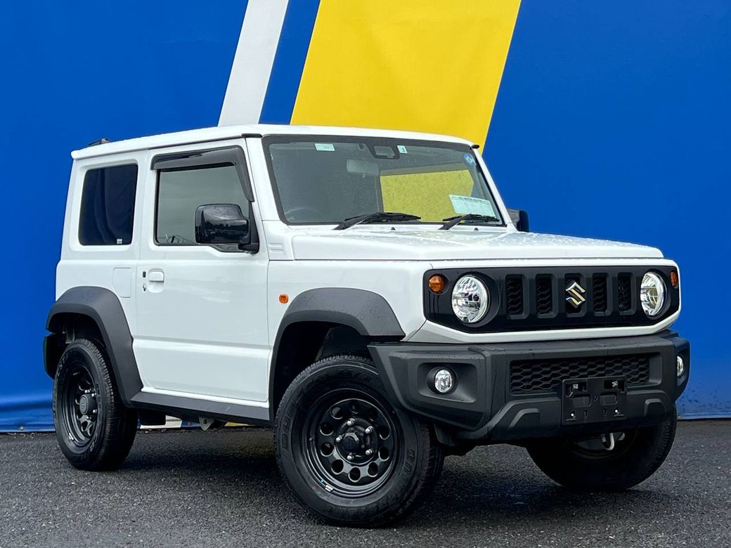 Image for 2022 Suzuki Jimny 1.5 MANUAL AWD // 4 SEATER // LOW-RATIO TRANSFER BOX // DIGITAL CLIMATE CONTROL