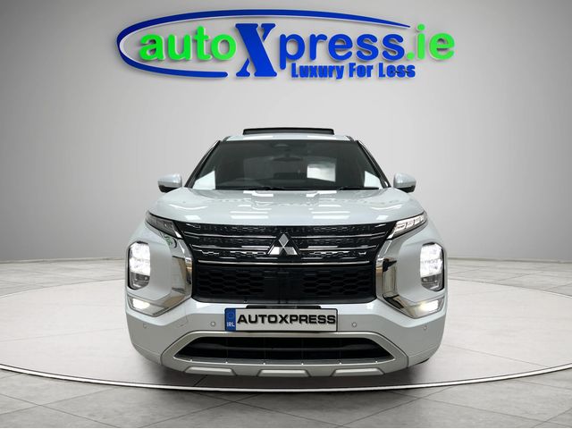 Image for 2023 Mitsubishi Outlander PHEV 4WD, Panoramic sunroof, 7 Seats, Low mileage
